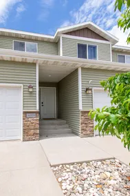 4BR | Sleeps 8, Fenced Yard, Games, King x 2 - Image 3