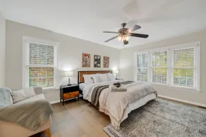 Huge Kid-Friendly Near UD, 1stFl Master +Office - Image 3