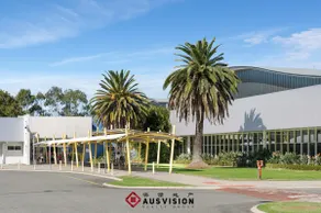 The Karri Oasis-Central-Pool, BBQ, Airport, Curtin - Image 5