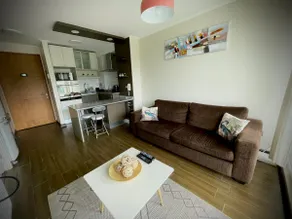 Modern apartment, pool + parking - Image 3
