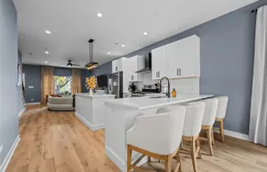 New, spacious, modern-walk to DTWN Geneva, IL! - Image 3