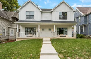 New, spacious, modern-walk to DTWN Geneva, IL! - Image 2
