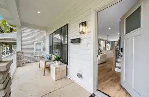 New, spacious, modern-walk to DTWN Geneva, IL! - Image 5