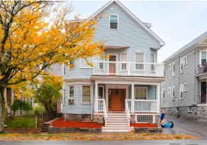 Renovated 5BR Large Family | FREE Parking | Boston - Image 5
