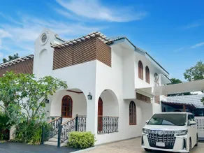 Baan Laya 1600sqm 6 Bedroom Luxury Pool Garden Villa - Central Weekend Night Market Phuket Old Street Central Mall - Image 5