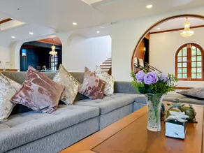 Baan Laya 1600sqm 6 Bedroom Luxury Pool Garden Villa - Central Weekend Night Market Phuket Old Street Central Mall - Image 3