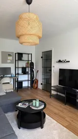 Accessible & quiet garden apartment with parking space - Image 2