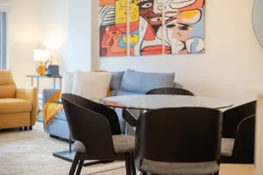 Stylish Living in MTL | Rooftop BBQ Retreat - Image 2