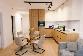 New apartment in the city free private parking - Image 2