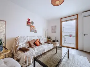 Apartment with terrace 100 m from Paris - Image 3