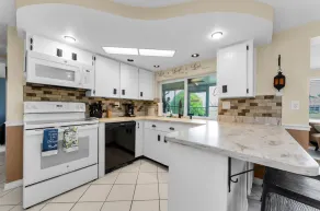 Psalm139 Canal Front Vacation Home - Image 3