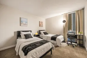 King Bed + Free Parking • Near SeaWorld & Beaches - Image 5