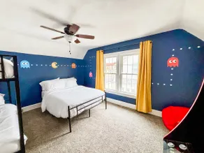 Pac-Man House: Comfort, Character & Fun! - Image 5