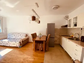 Lucky's House S - Image 5