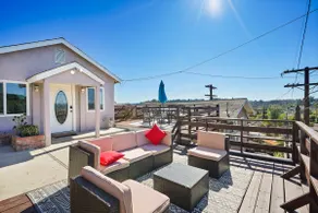 Highland Park Bungalow | Hot Tub + Hillside Views - Image 3