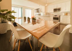 Stylish Richmond Getaway • Backyard• Parking•Patio - Image 3