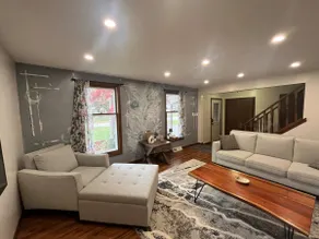 East Amherst Colonial Gem | Sleeps 8 | 2 parking - Image 4