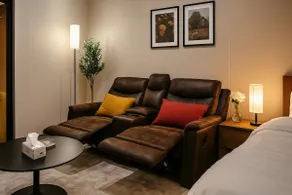 Hotel studio with private parking - Image 2