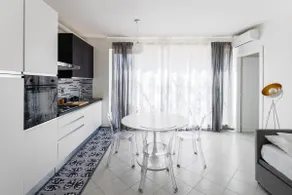Apartment for 6 guests • Self check-in • Colosseum - Image 2