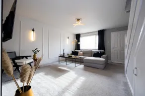 Peaceful hideaway with homely comforts - Image 3