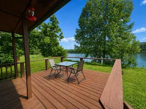 Cabin on the White River w/ Wood Burning Fireplace - Image 3