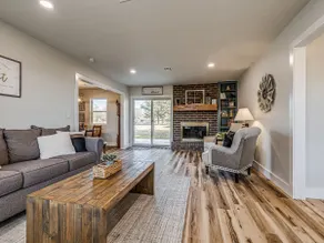 Fabulous 3-bed 2-Bath in Owasso on 3 acres! - Image 3