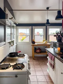Charming Dutch Colonial House - Image 5