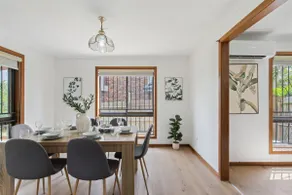 Elegant 4BR Residence Friendly Haven in Calamvale - Image 5