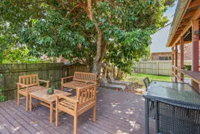 Elegant 4BR Residence Friendly Haven in Calamvale - Image 4