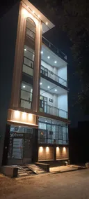 4BHK Big Group Stay |AC-WiFi-Balc-VegMeal-NrTemple - Image 2
