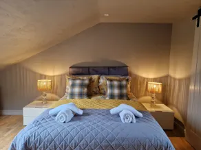 The Retreat Apartment - Luxury Countryside Escape - Image 2