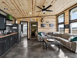 Hunter’s Cabin - King Beds - Near Talimena Drive - Image 2