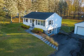 Pet-Friendly 3BR w Game Room/Yard/Fast WiFi - Image 2