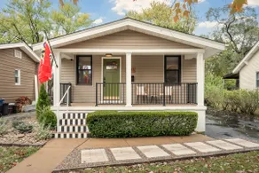 Stylish Family Home with a Fully Fenced Yard - Image 3
