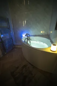 Private Spa Escape w/HotTub& Sauna | Romantic Stay - Image 3