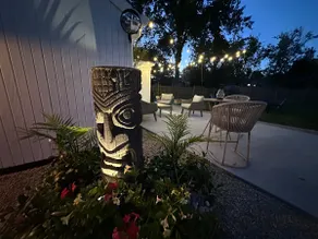 The Sleepy Tiki - game room, tiki lounge, firepit - Image 3