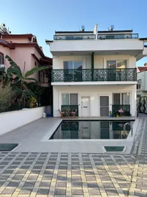 Modern Apartment | Pool • Garden • Close to Restaurants - Image 3