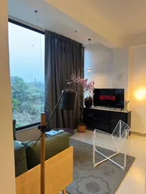 Bauhaus Studio | Near Metro | IGI Airport - Image 4