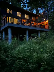 “Maple” Romantic Cabin w/Hot Tub• Near Tappan Lake - Image 5
