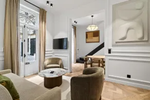 Elegant Villa, Champs-Élysées, Opéra-Monceau, AC - Image 4