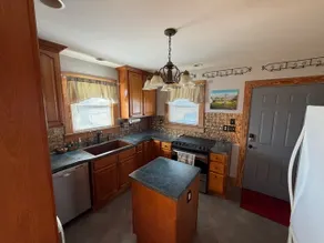 Country Farmhouse - Image 5
