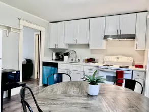 The White River Apt. - Image 4