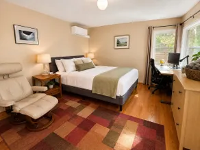 Magnolia House 2BR | AC | Walk 2 Everything - Image 3
