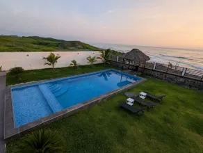 Casa Playa Eugen beach house with pool - Image 3