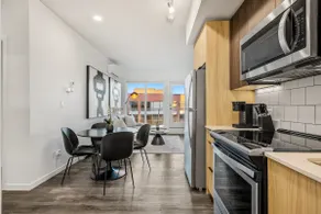 Suite Seventeen • City views • 17 Ave District - Image 5