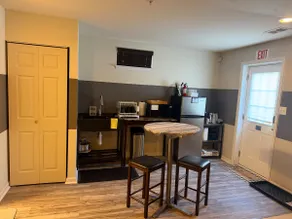 Cozy Private Suite Near National Harbor & D.C. - Image 4