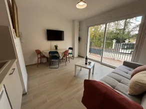 [Le Pasteur] T2 with terrace in the center of Pessac - Image 3