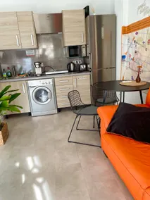 Entire Apartment Oranges with the sea - Image 4