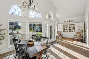 Large home on private drive-close to I5/fairground - Image 2