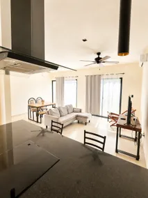Private House/Comfort/12 min from the Airport. - Image 3